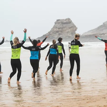 Hostal Cliff Surf House *