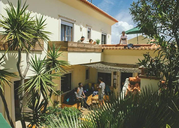 Cliff Surf House Hostel